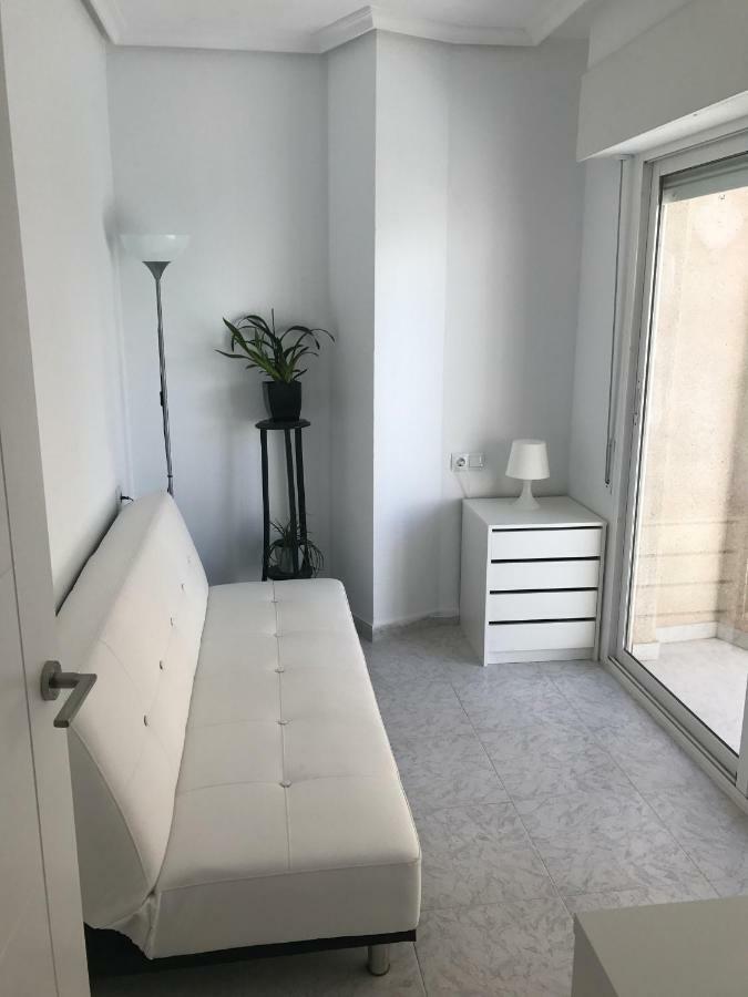 Modern Beach Apartment Torrevieja Zewnętrze zdjęcie